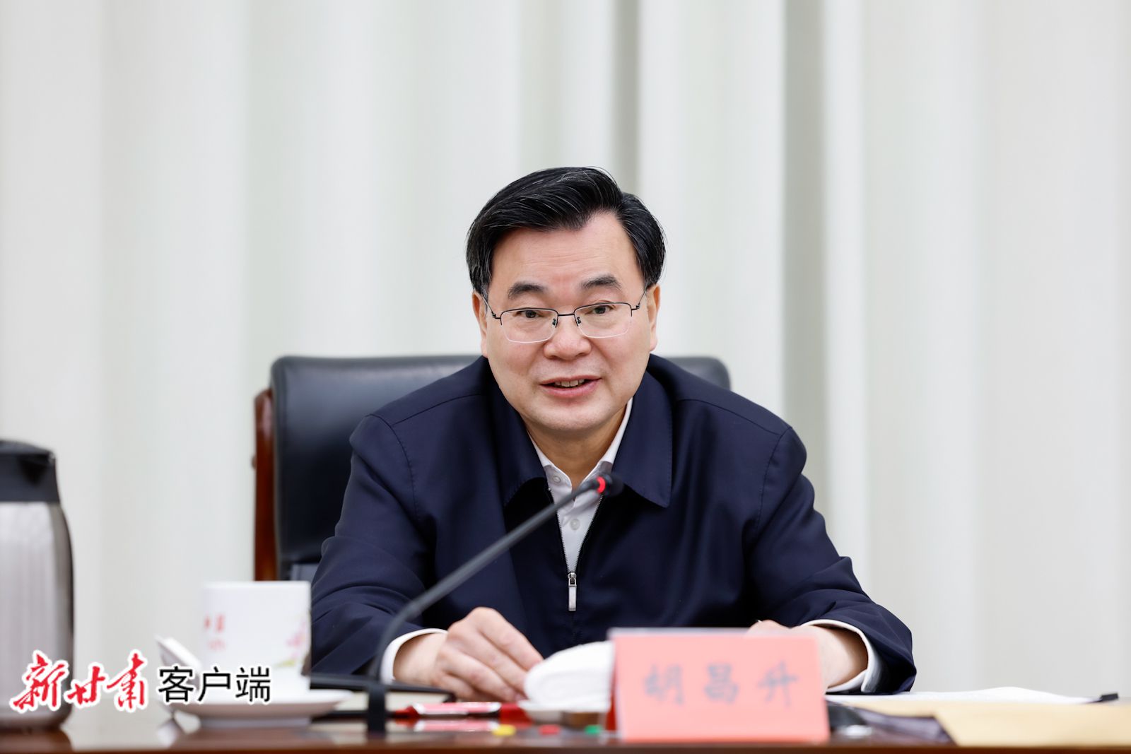 省委宣传思想文化工作领导小组会议召开  胡昌升主持并讲话